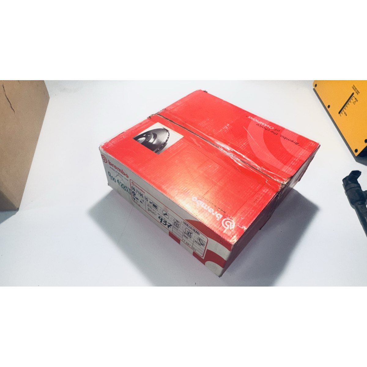 Jeu de 2 disques de frein Brembo 09.7195.10 – Audi A4 B6 / B7, VW Passat B5 – photo 2