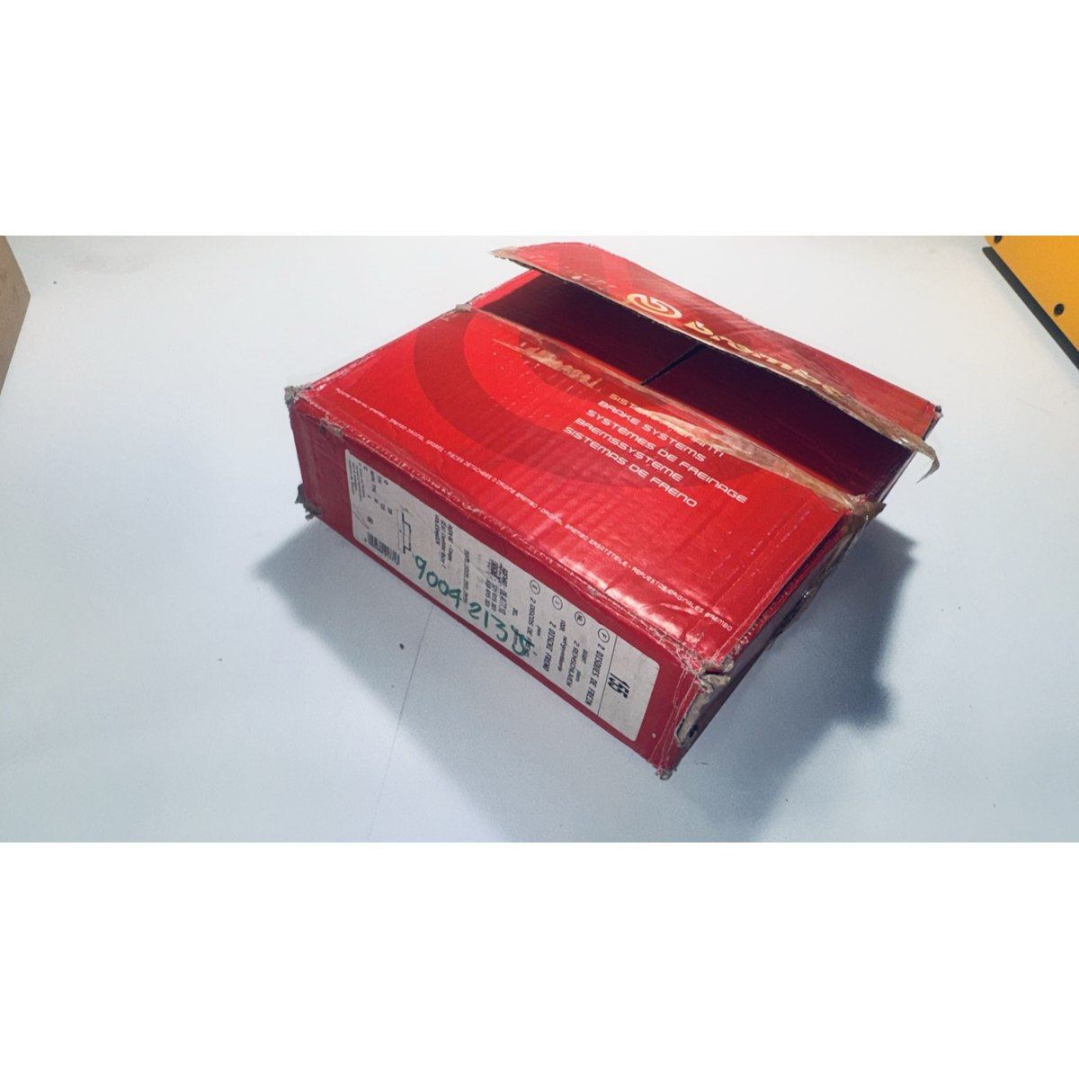 Jeu de 2 disques de frein Brembo 08.4177.10 – VW Golf III, Jetta II, Seat Ibiza, Cordoba, Audi 80 – photo 3