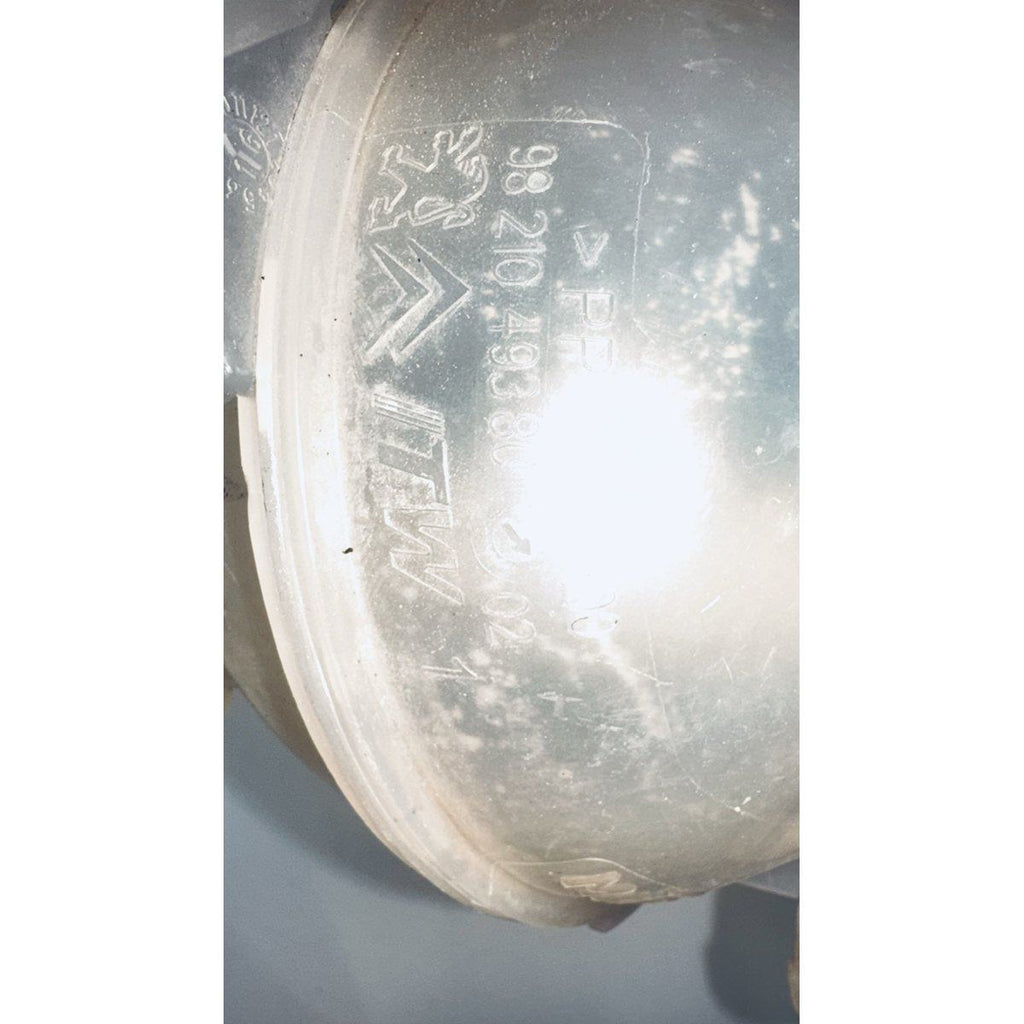 Vase d'expansion d'occasion PSA 9821049380 – Peugeot, Citroën – photo 2